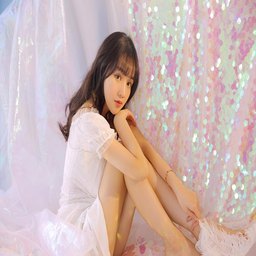 揭秘美女隐私打扑克视频软件：热点、应用与未来发展