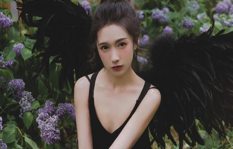69一区二三区精华液独特之处